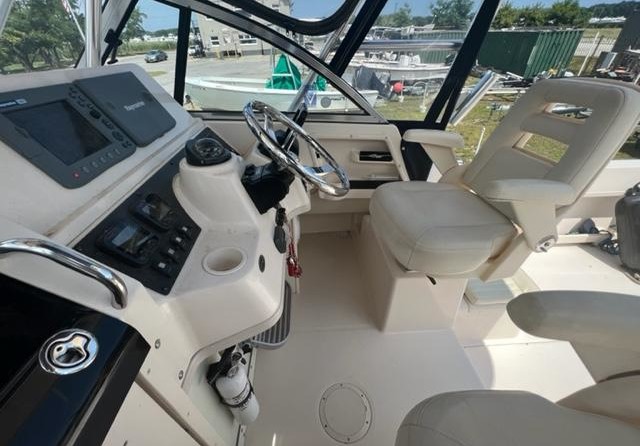 Grady-White Gulfstream 232