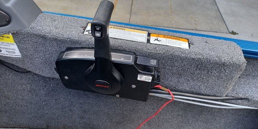 Lund Boats 1625 Fury XL SS