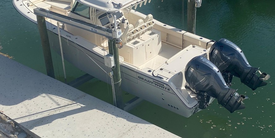 Grady-White Canyon 336