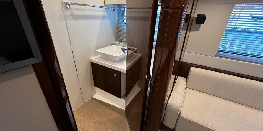 Fairline 50 Squadron