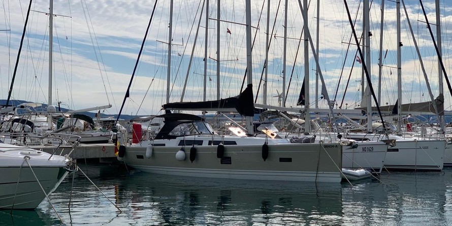 Hanse 388