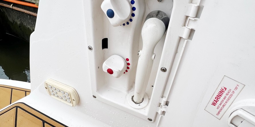 Chaparral 290 Signature