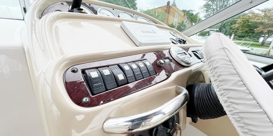 Chaparral 290 Signature