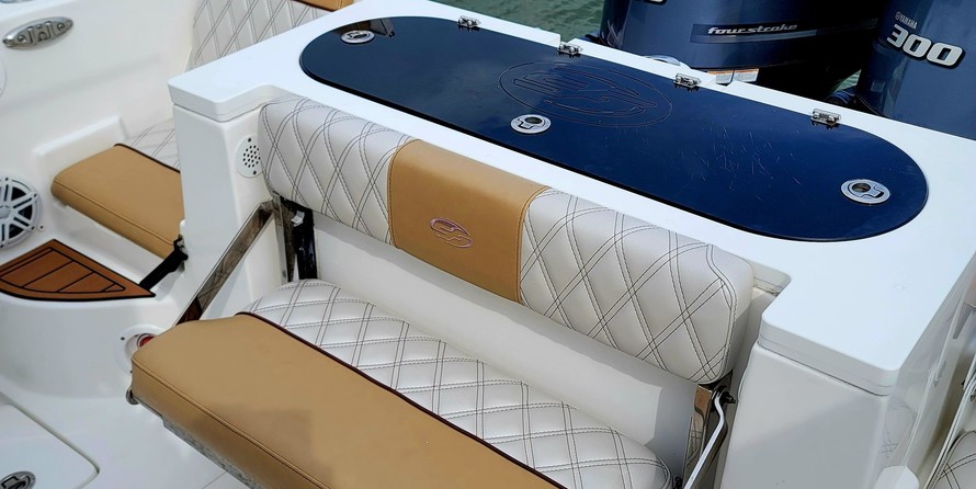 288 Sea Fox Commander