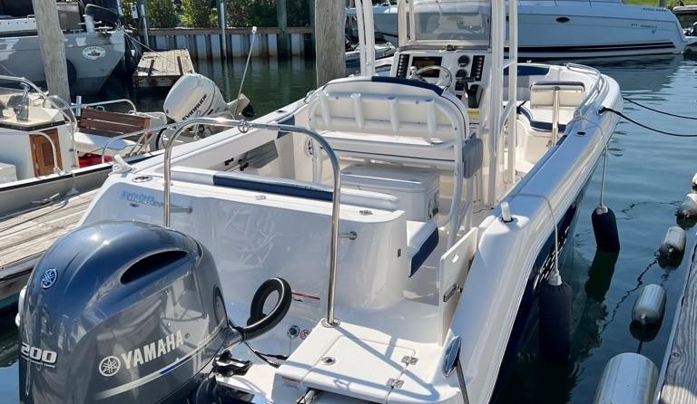 Robalo 222EX
