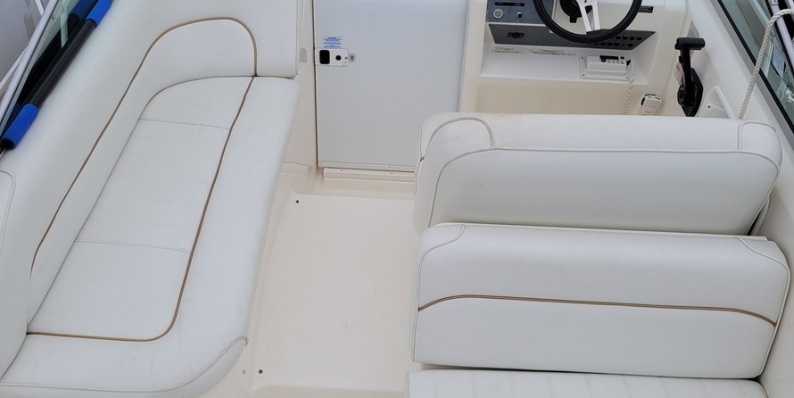 Sea ray 270 sundancer