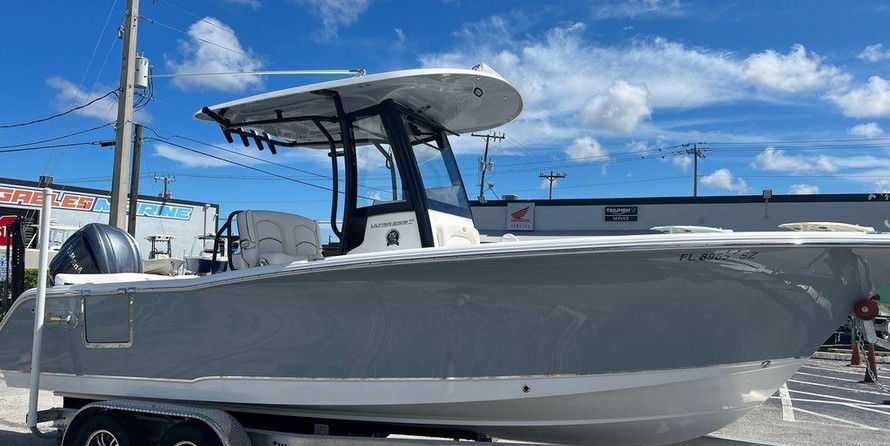 Sea Ray hunt ultra 211