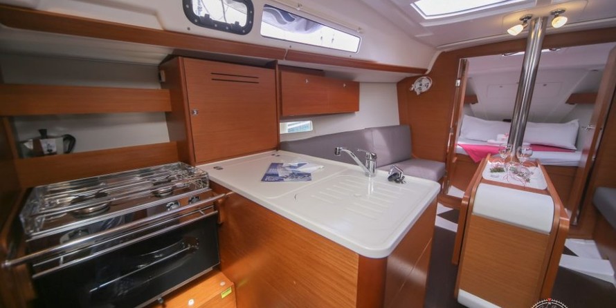 Dufour 310 Grand Large