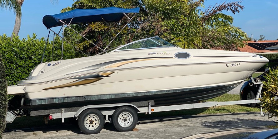 Sea Ray 240 Sundeck