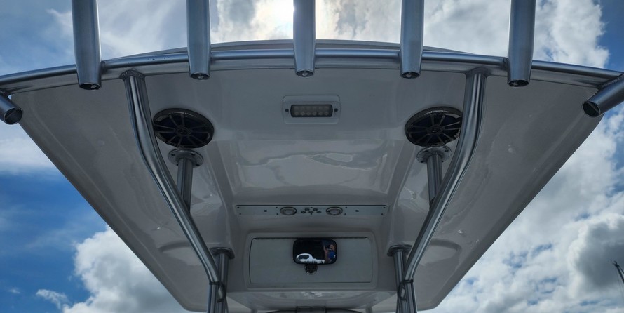 Sea Fox 246 Commander