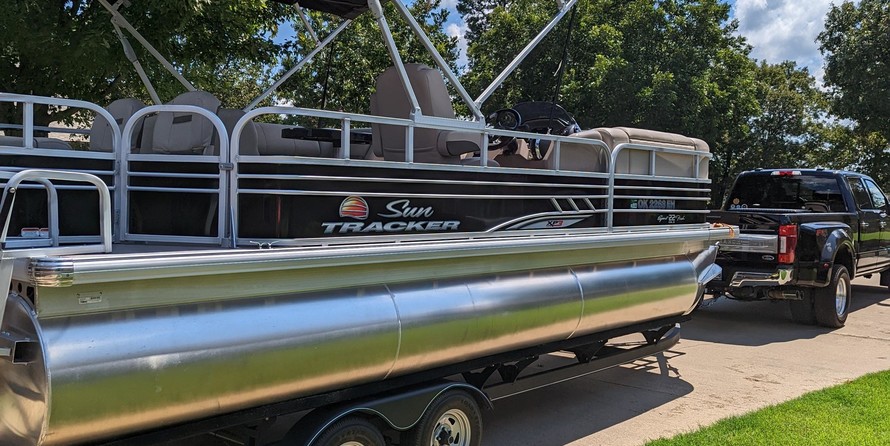 Sun Tracker SportFish 22 XP3