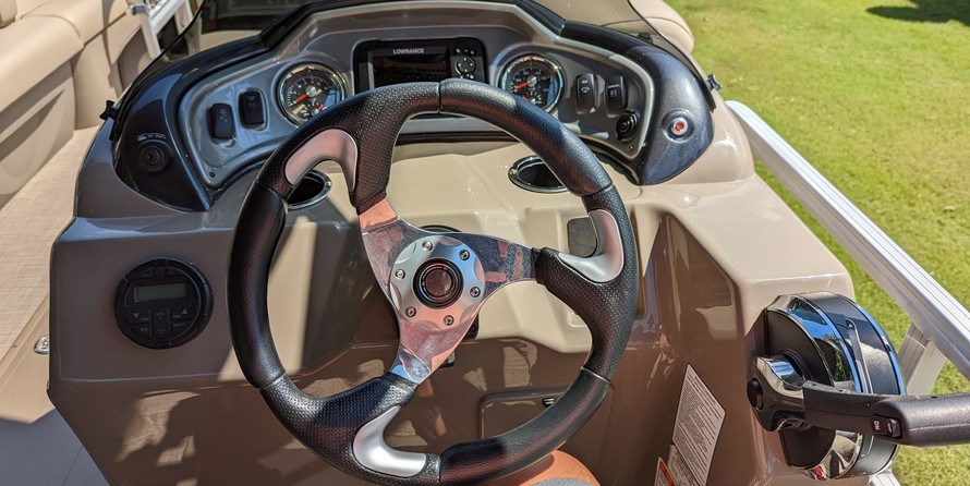 Sun Tracker SportFish 22 XP3