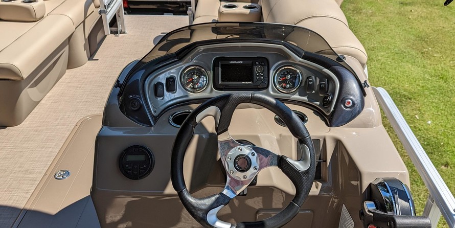 Sun Tracker SportFish 22 XP3