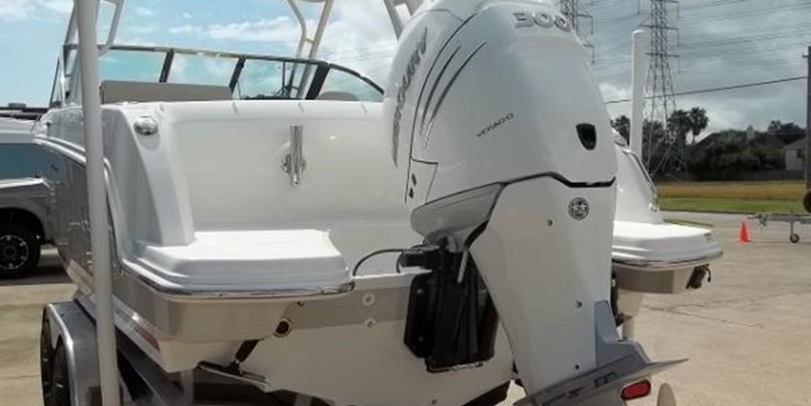 Boston Whaler 230 Vantage