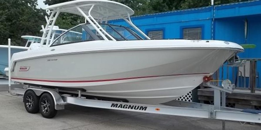 Boston Whaler 230 Vantage