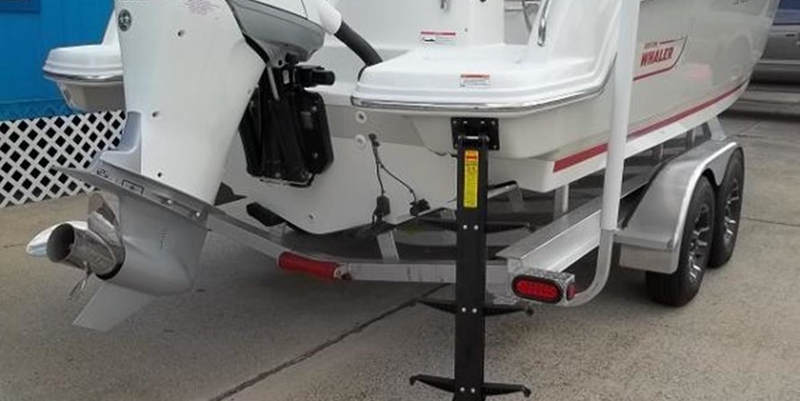 Boston Whaler 230 Vantage