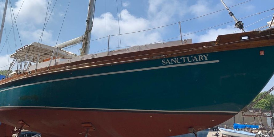 Cascade Center Cockpit