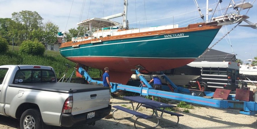 Cascade Center Cockpit