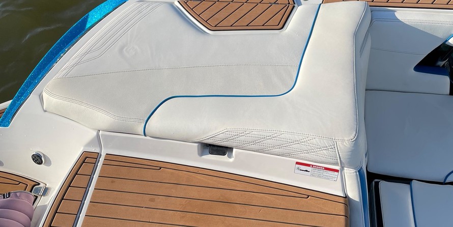 Super Air Nautique G23