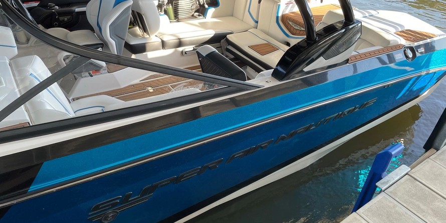 Super Air Nautique G23