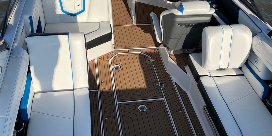 Super Air Nautique G23