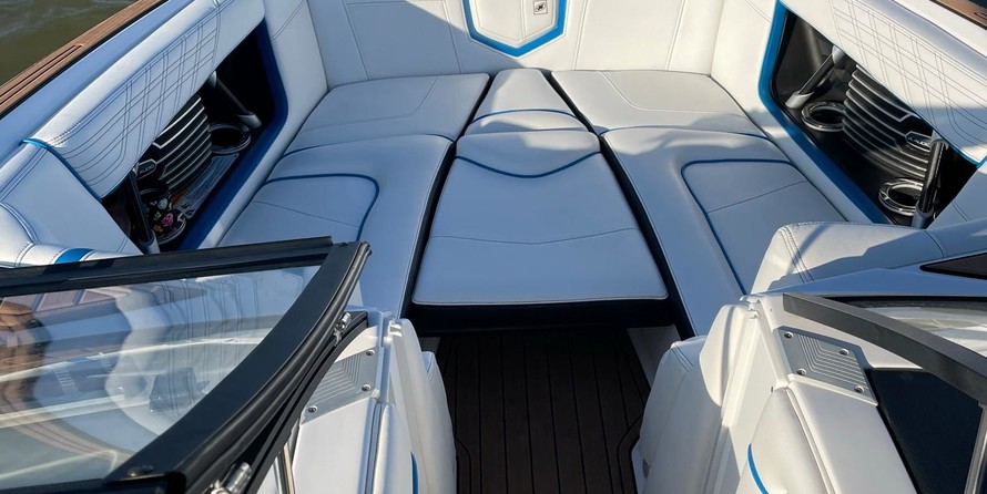 Super Air Nautique G23