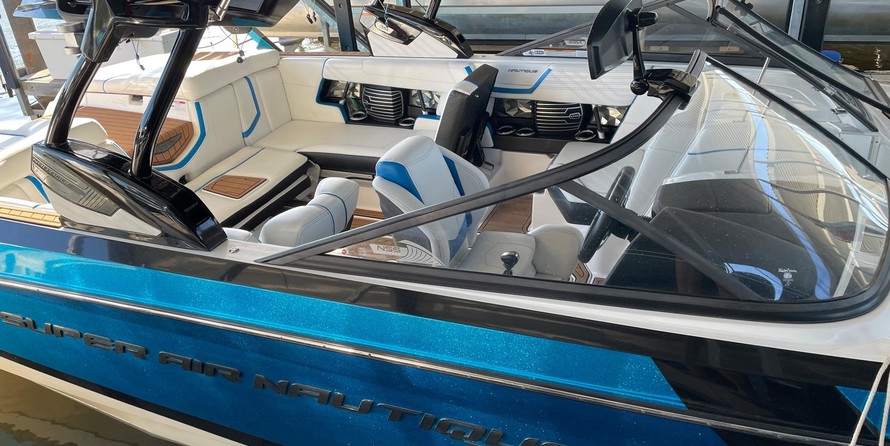 Super Air Nautique G23