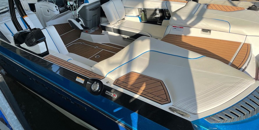 Super Air Nautique G23