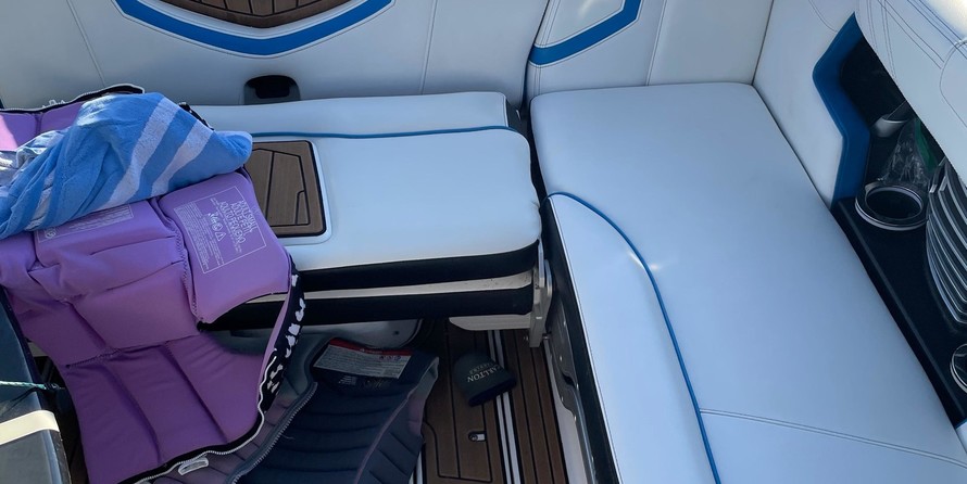 Super Air Nautique G23