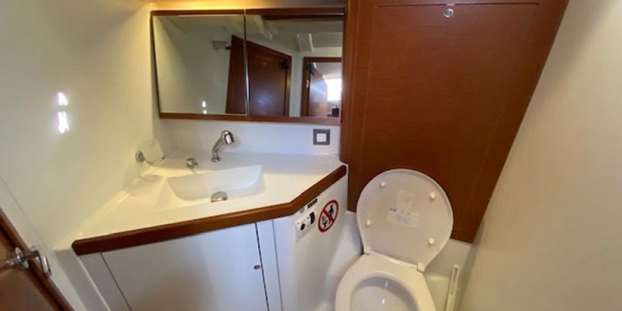 Beneteau Oceanis 41.1