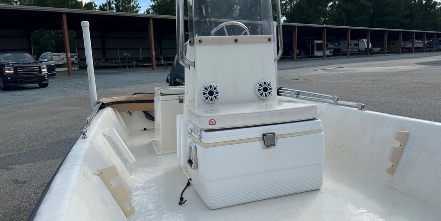 Jones Brothers Bateau 17