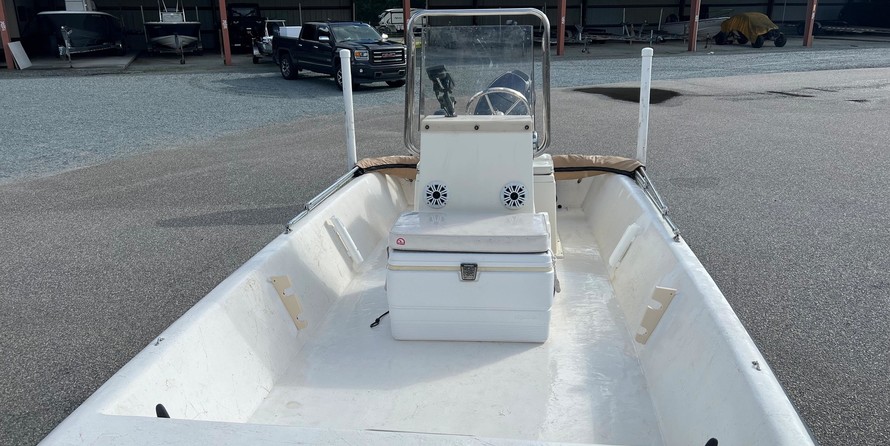 Jones Brothers Bateau 17