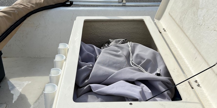 Jones Brothers Bateau 17