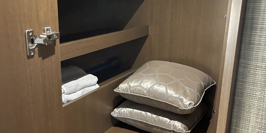 Sea Ray 400 Sundancer