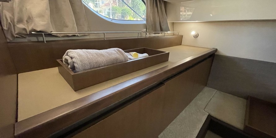 Sea Ray 400 Sundancer