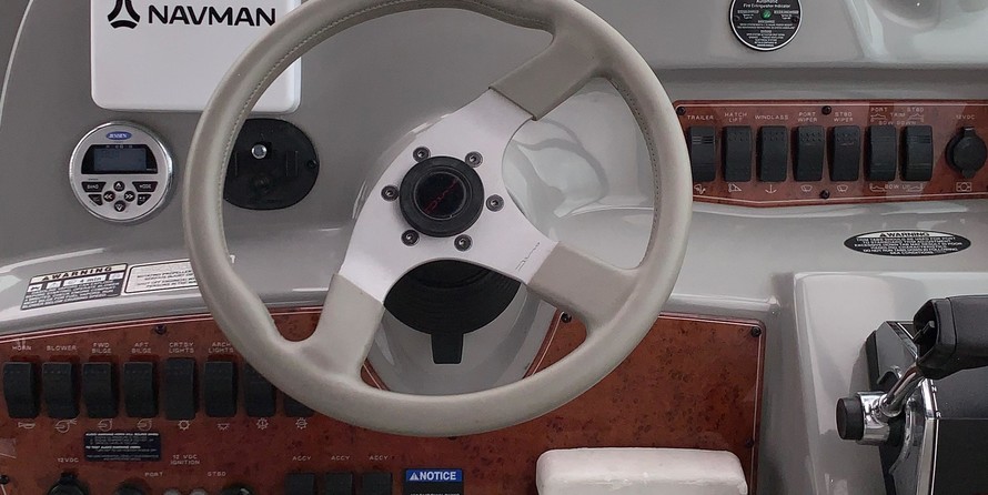 Bayliner 325 Cruiser