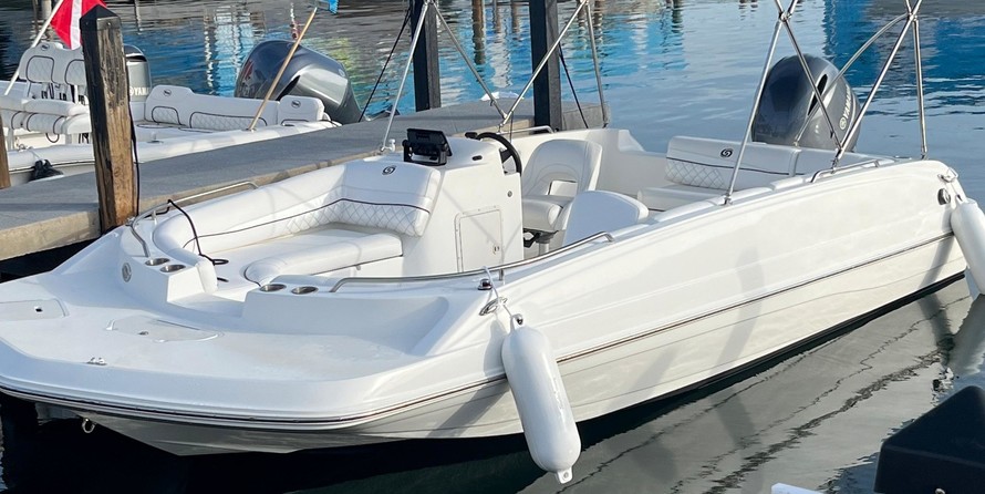 Hurricane 201 sundeck sport