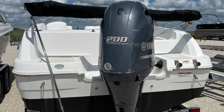 Hurricane 201 sundeck sport
