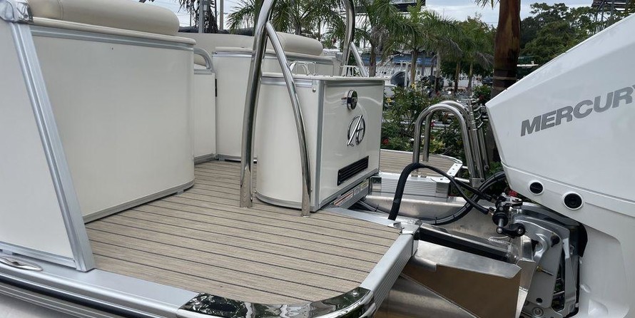 Avalon catalina 25 rf