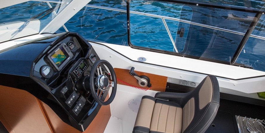 Jeanneau Merry Fisher 795