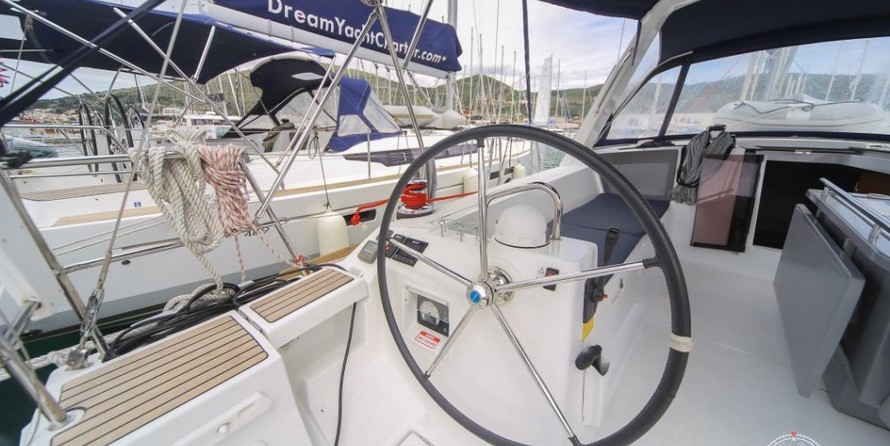 Beneteau Oceanis 45