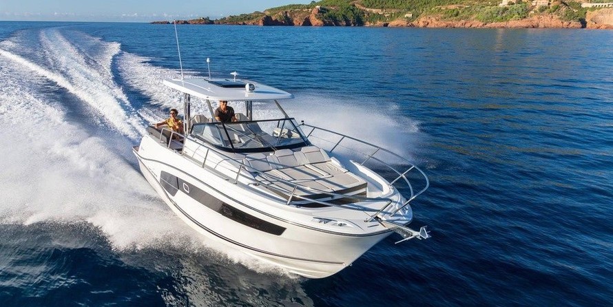 Jeanneau Cap Camarat 10.5 WA