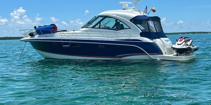 Formula 45 Yacht
