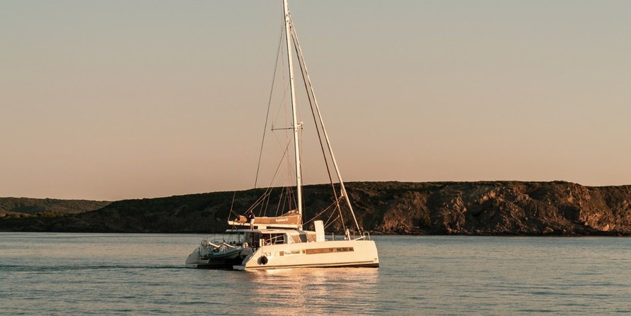 Catana 53