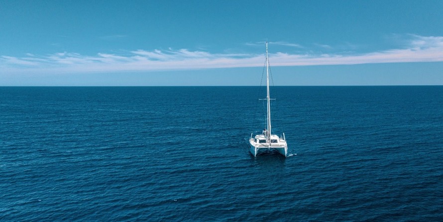 Catana 53