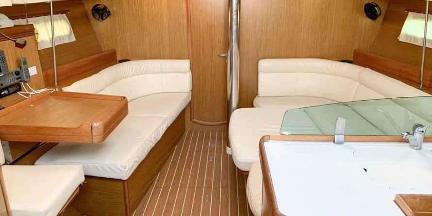 Jeanneau Sun Odyssey 42