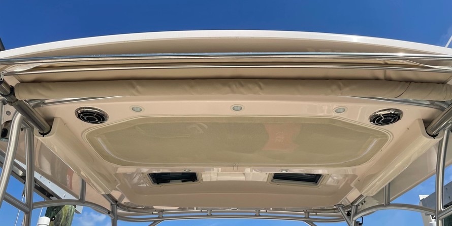 Grady-White Freedom 335