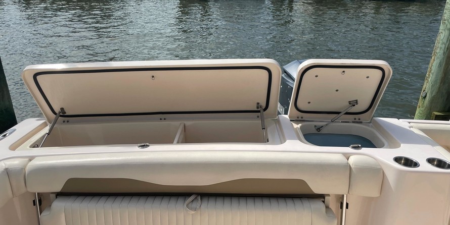 Grady-White Freedom 335