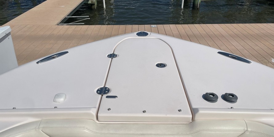 Grady-White Freedom 335