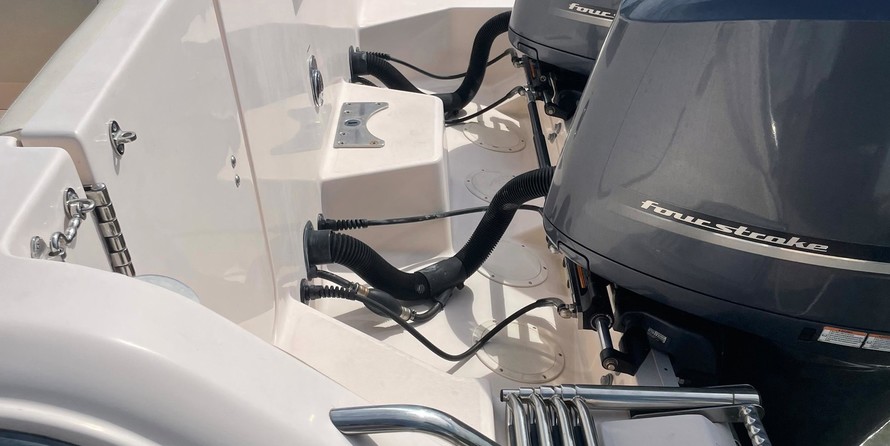 Grady-White Freedom 335